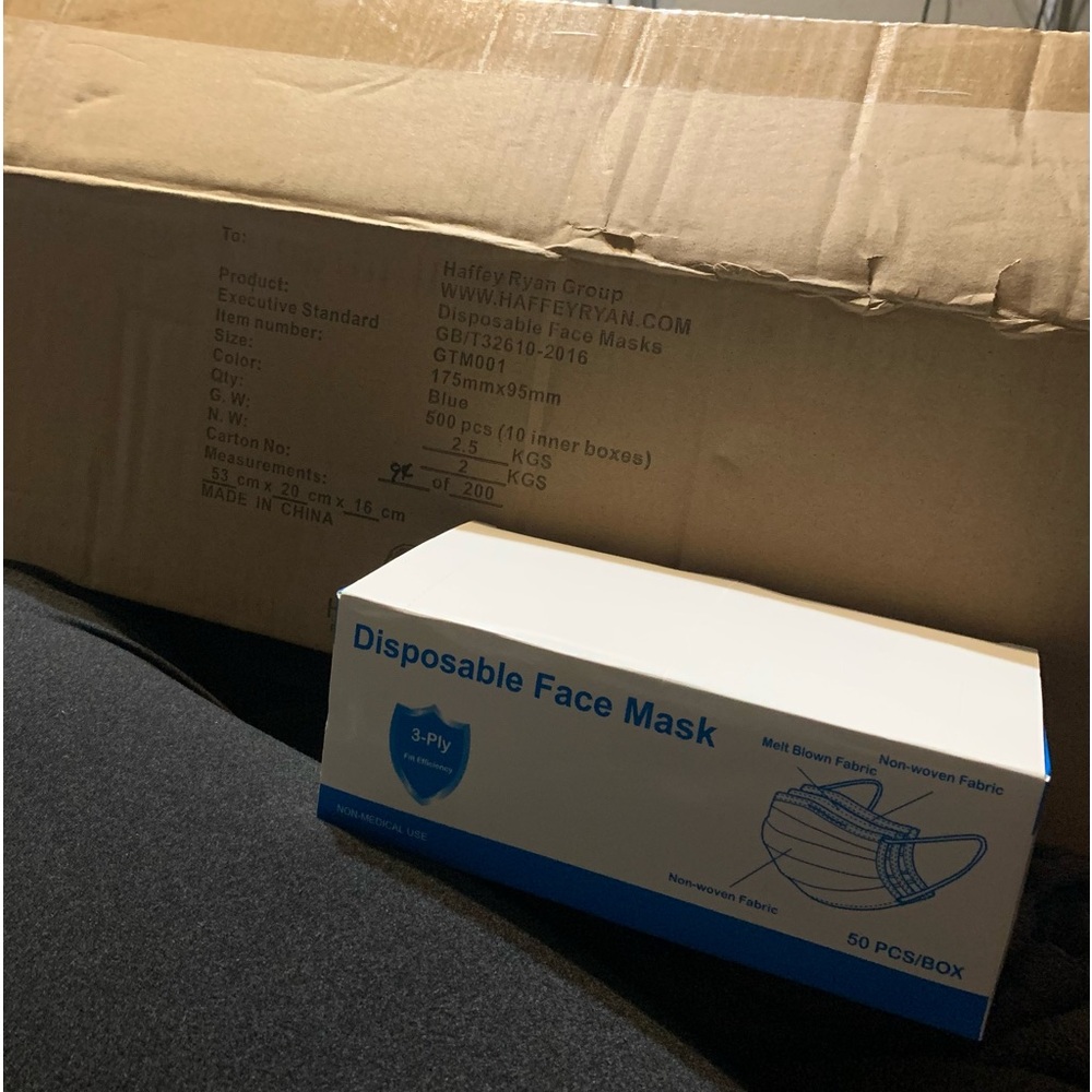 500 3 ply  disposable face masks